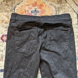 White House black Noir black jeggings w/ pattern